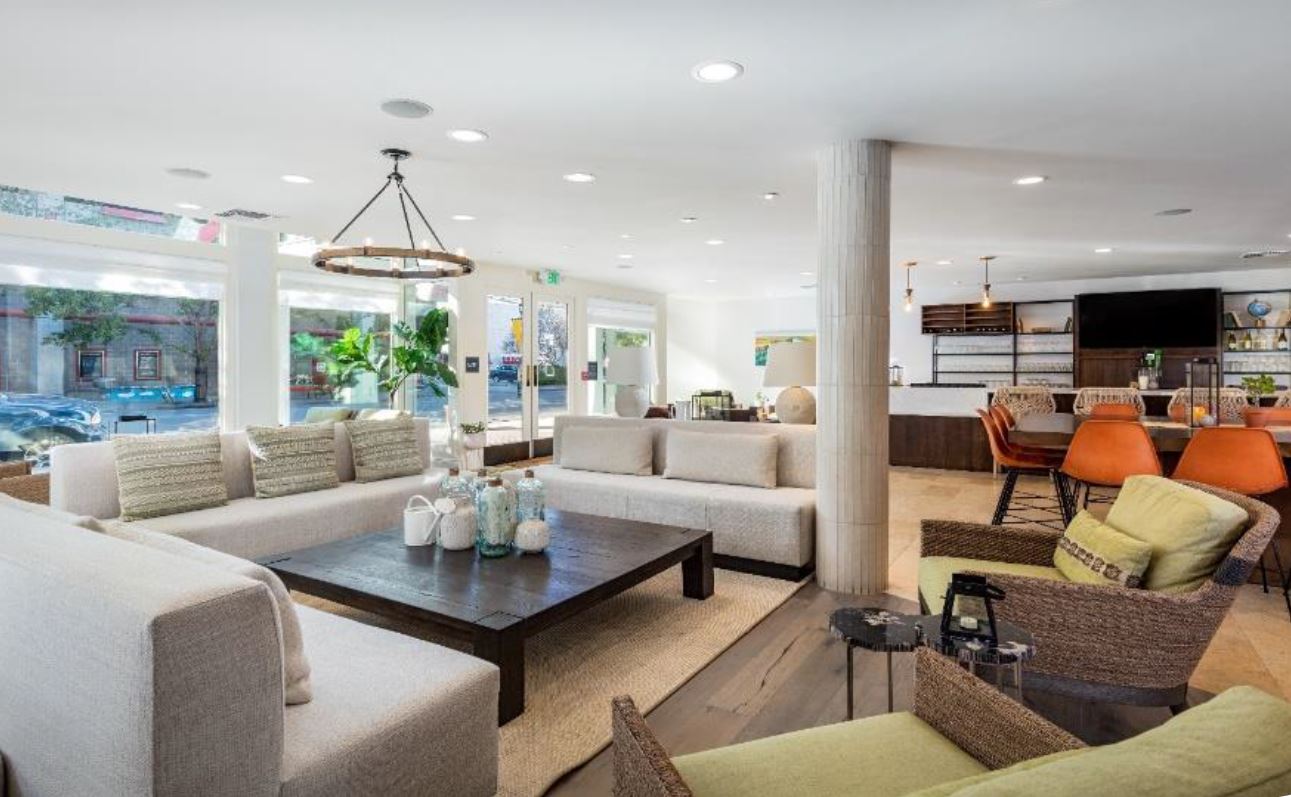 Hilton Garden Inn lounge