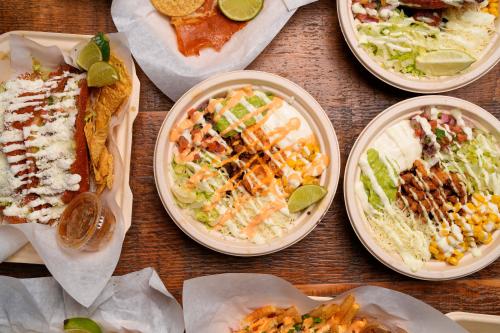 Bangin bowls dishes of food